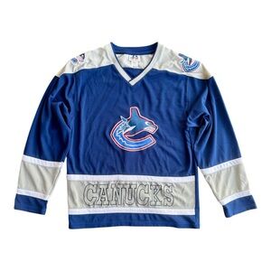 VTG Vancouver Canucks NHL Mighty Mac Hockey Jersey Youth Size: XL (18)